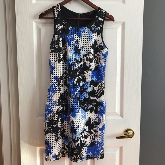 Dex dress - Picture 1 of 4